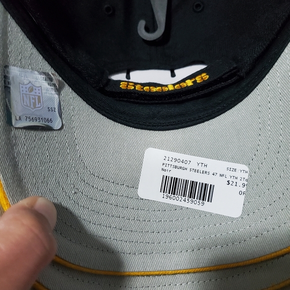Pittsburgh Steelers Youth Adjustable Hat - Picture 2 of 3